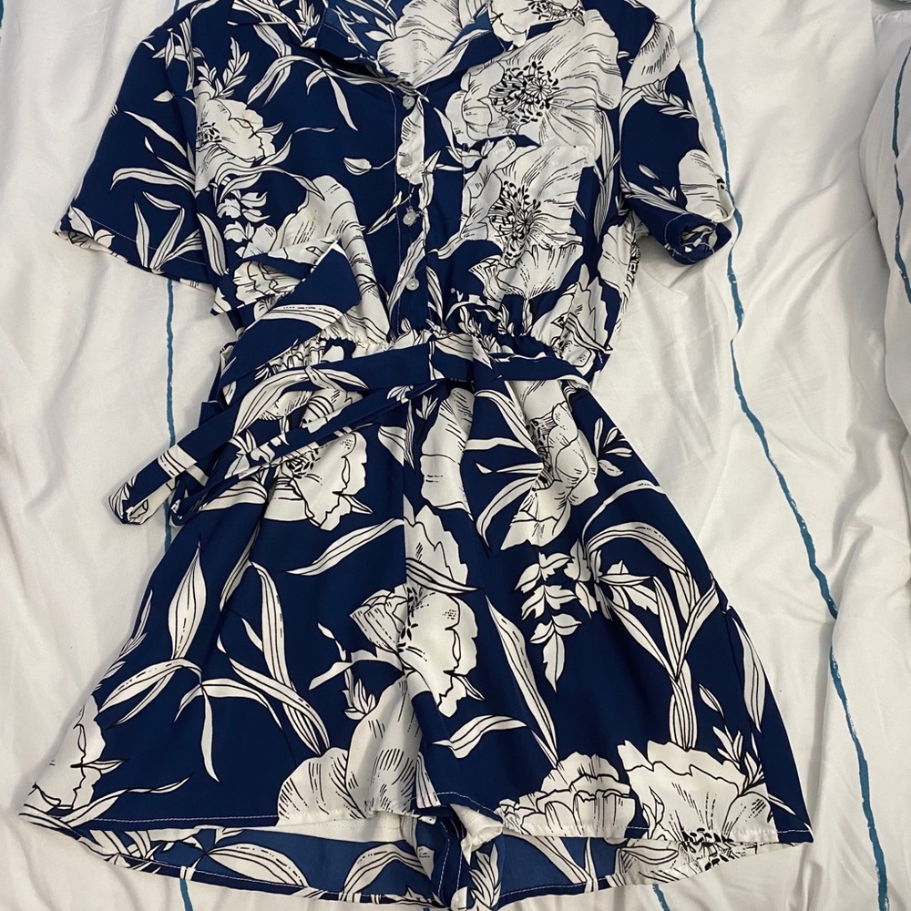 Kimchi Blue Urban Outffiters floral romper